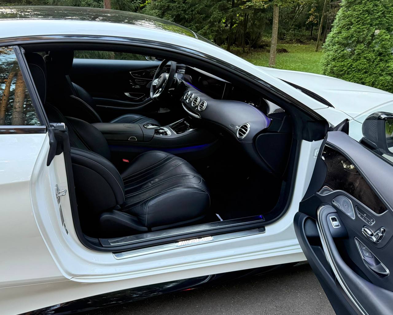 Mercedes-Benz S-Class 63 AMGid-4680