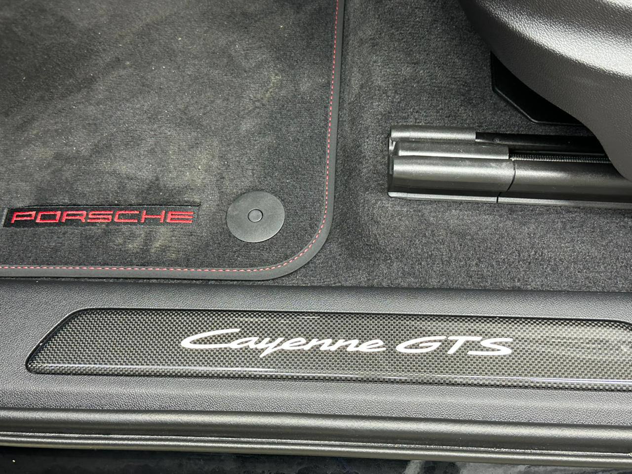 Porsche Cayenne GTS Coupeid-5424