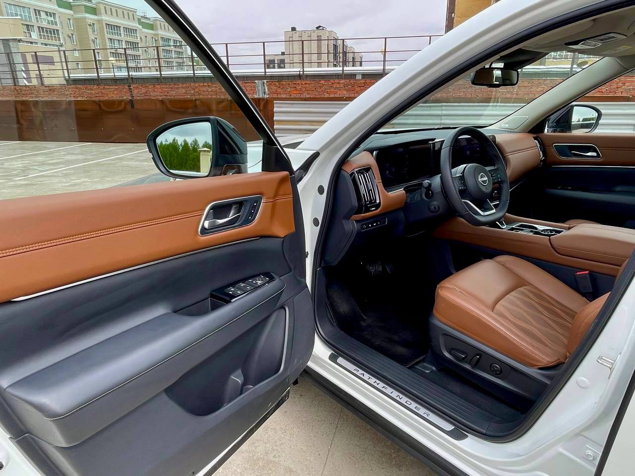 Nissan Pathfinder 2.0 4WD ATid-3508