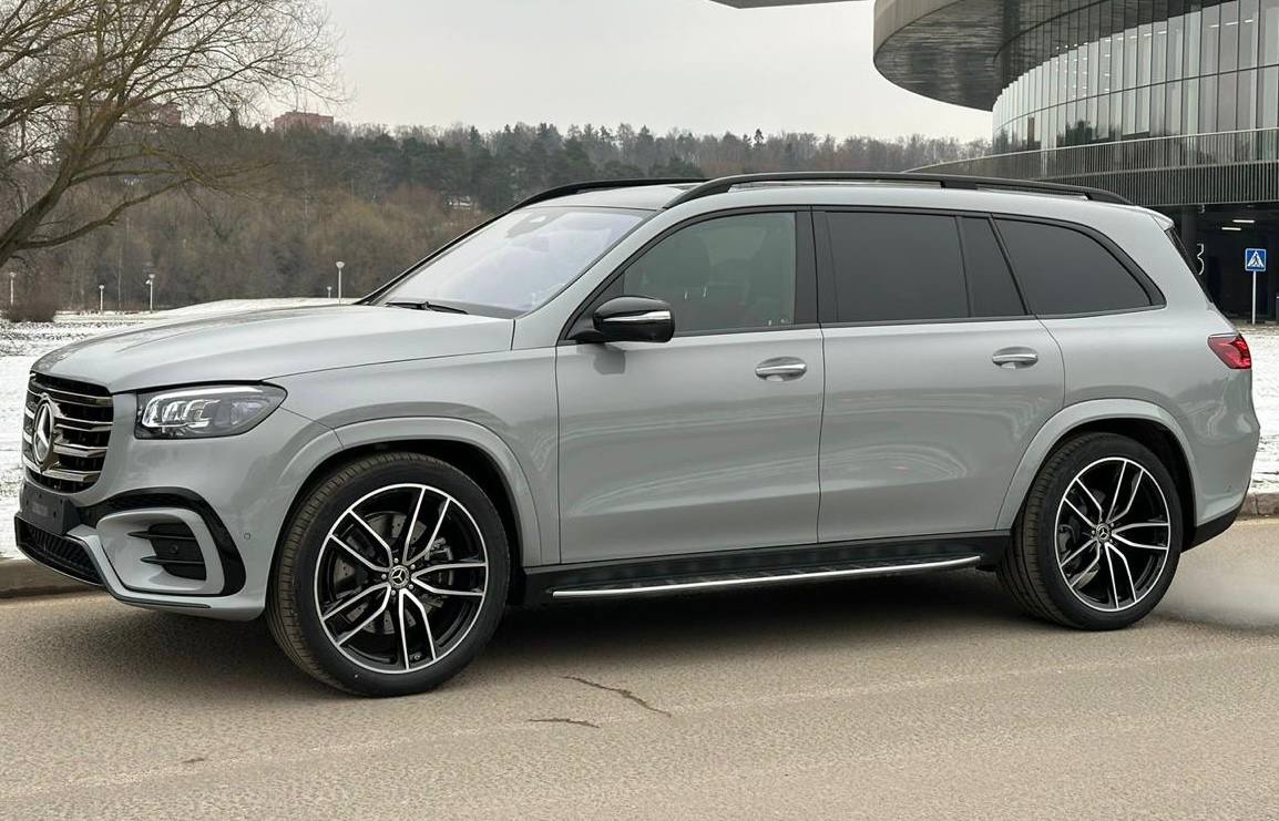 Mercedes-Benz GLS-Class 450did-3925