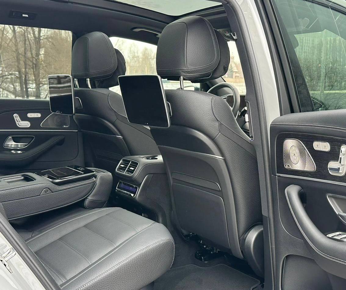 Mercedes-Benz GLS-Class 450did-3925