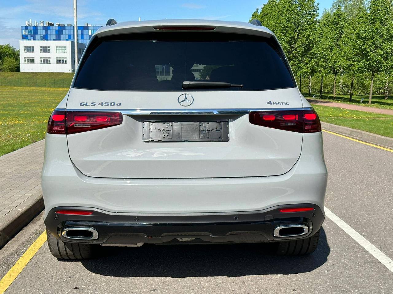 Mercedes-Benz GLS-Class 450did-3927