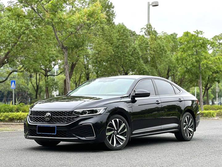 Volkswagen Passat 330tslid-3930