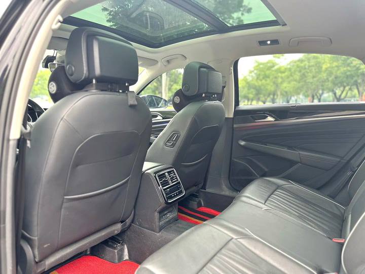 Volkswagen Passat 330tslid-3930