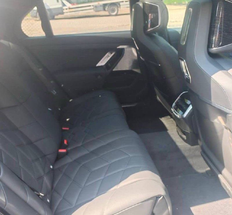 BMW 7 series 740d xDrive Msportid-4347