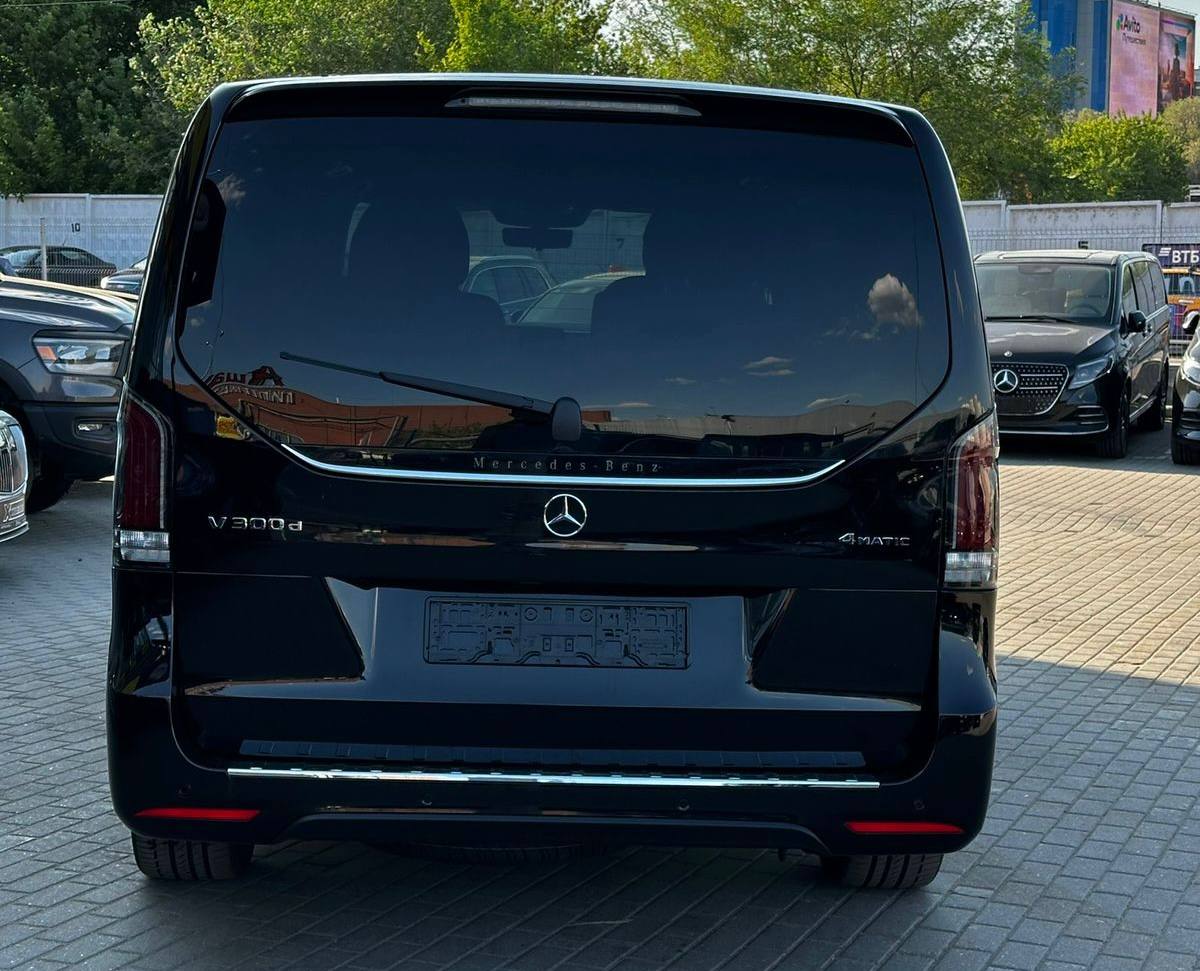 Mercedes-Benz V-Class V300d 4M Longid-4685