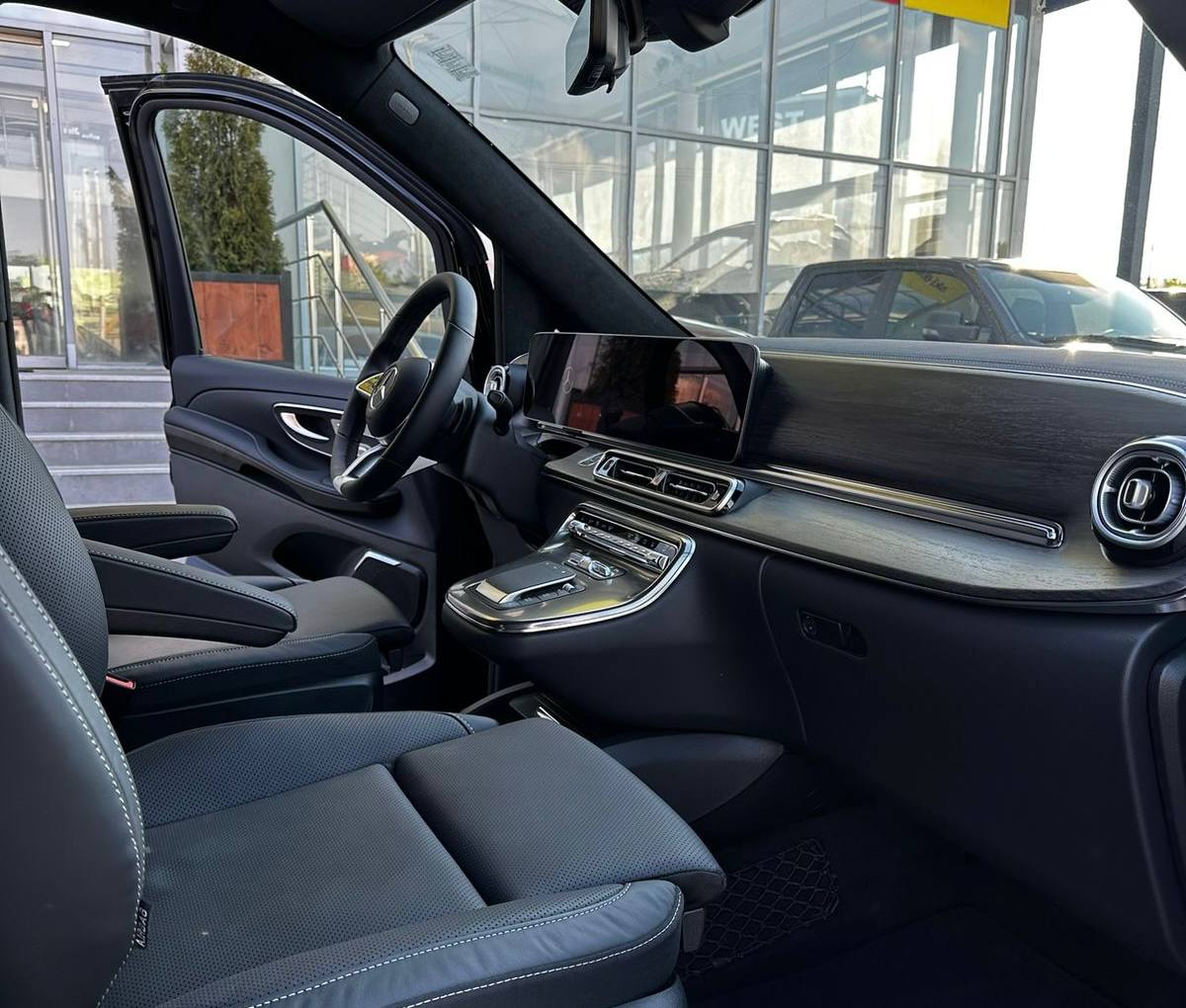 Mercedes-Benz V-Class V300d 4M Longid-4685