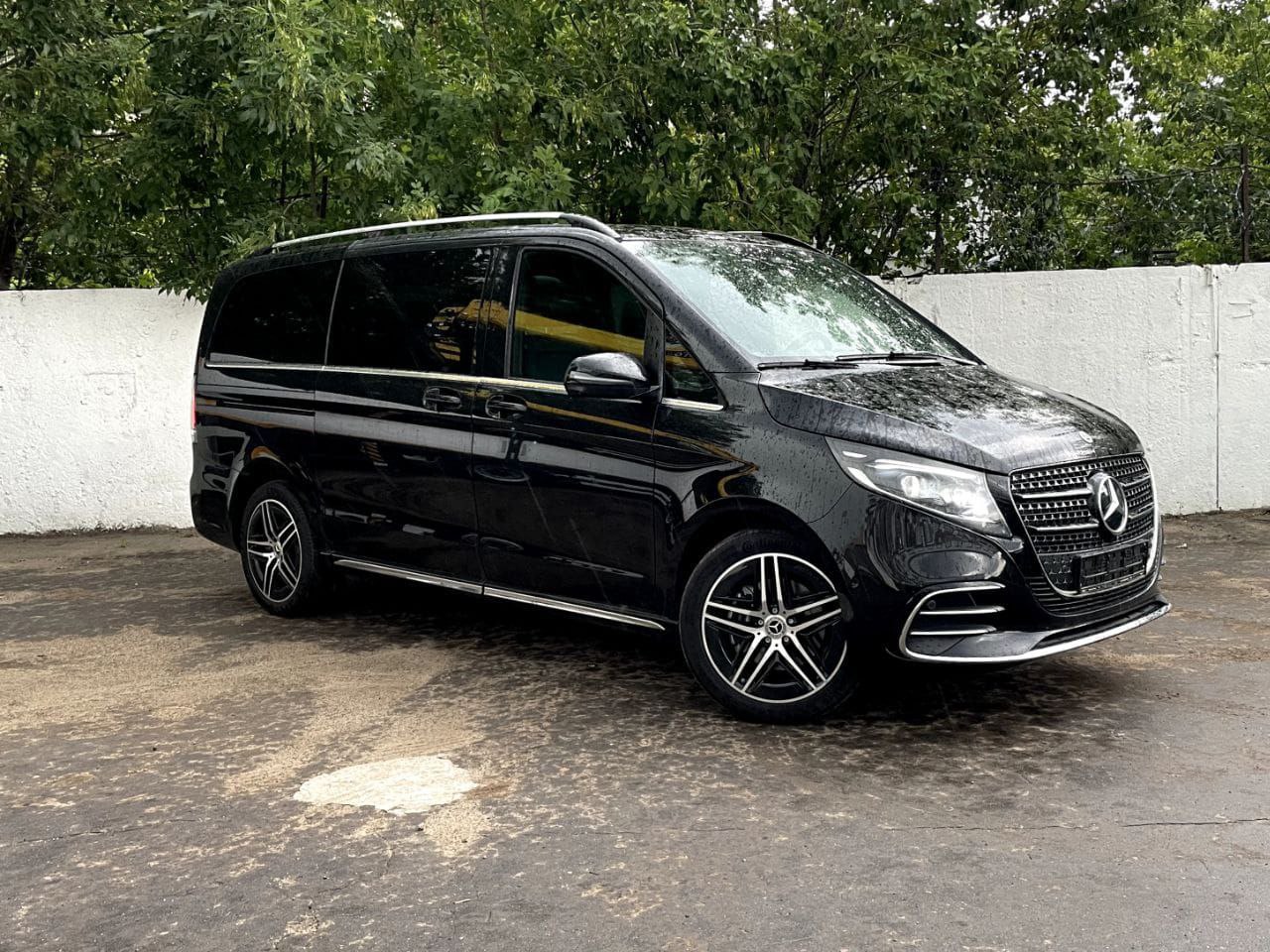 Mercedes-Benz V-Class 300 Long 4maticid-4688