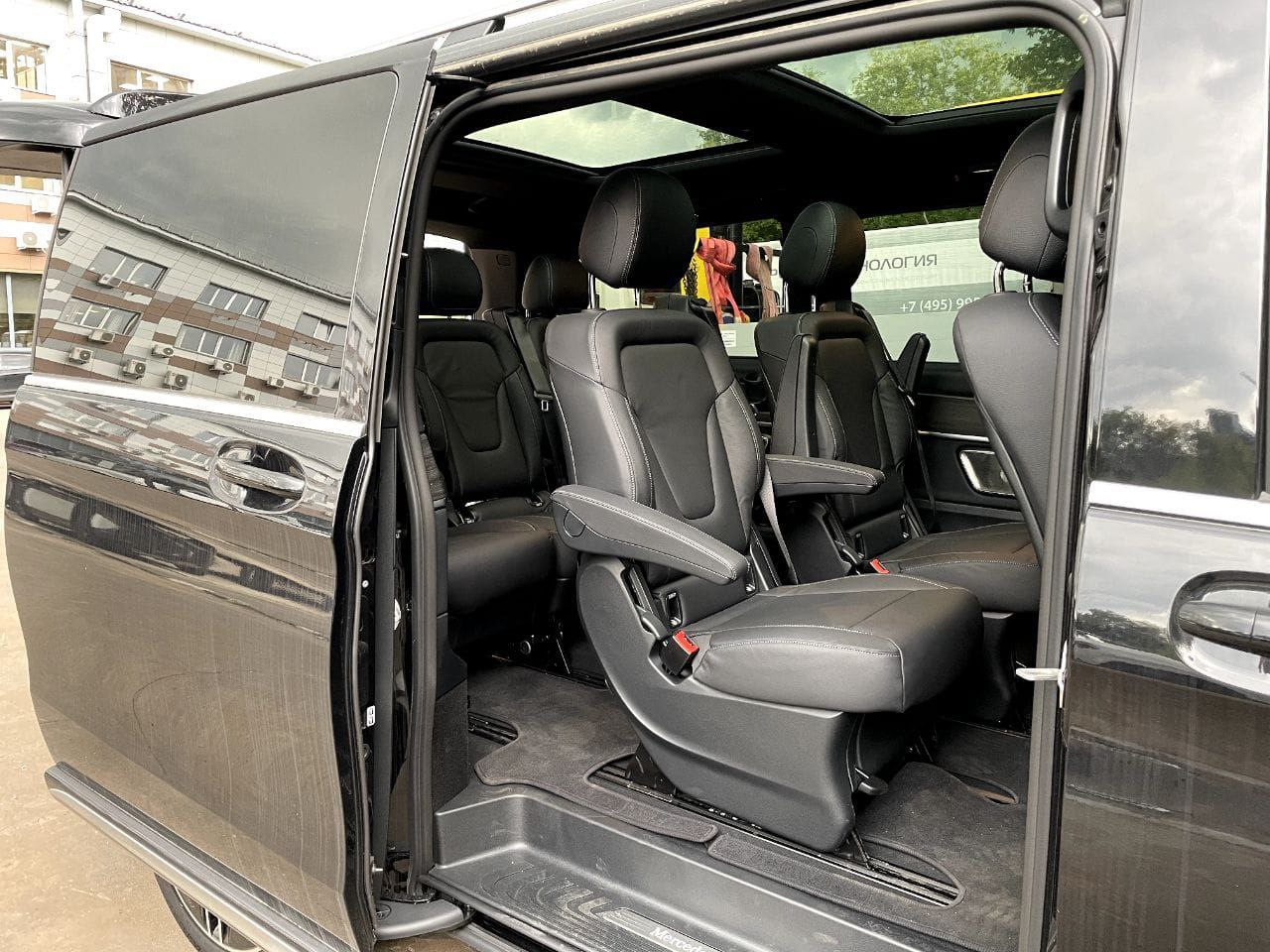 Mercedes-Benz V-Class 300 Long 4maticid-4688