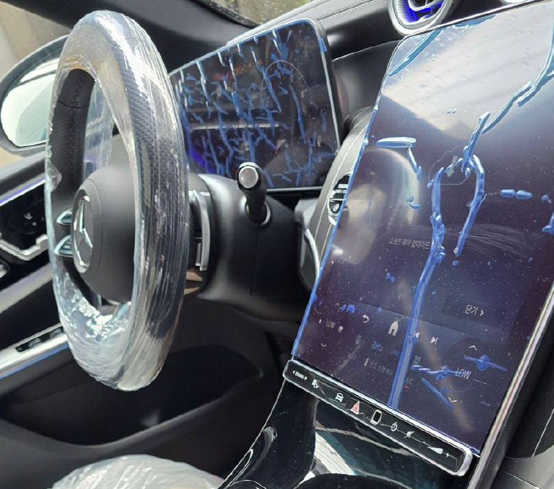 Mercedes-Benz GLC-Class 300 4Mid-4692