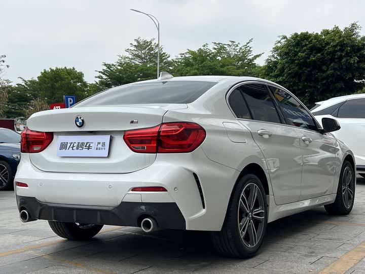 BMW 1 series 120iid-3934