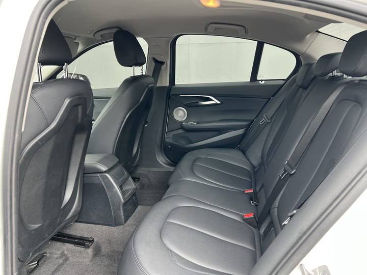 BMW 1 series 120iid-3934