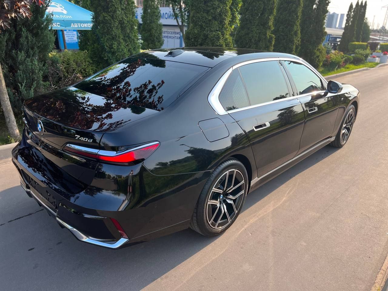 BMW 7 series 740 d xdriveid-3939