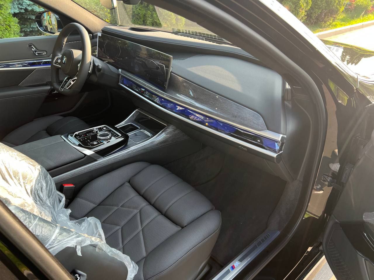 BMW 7 series 740 d xdriveid-3939