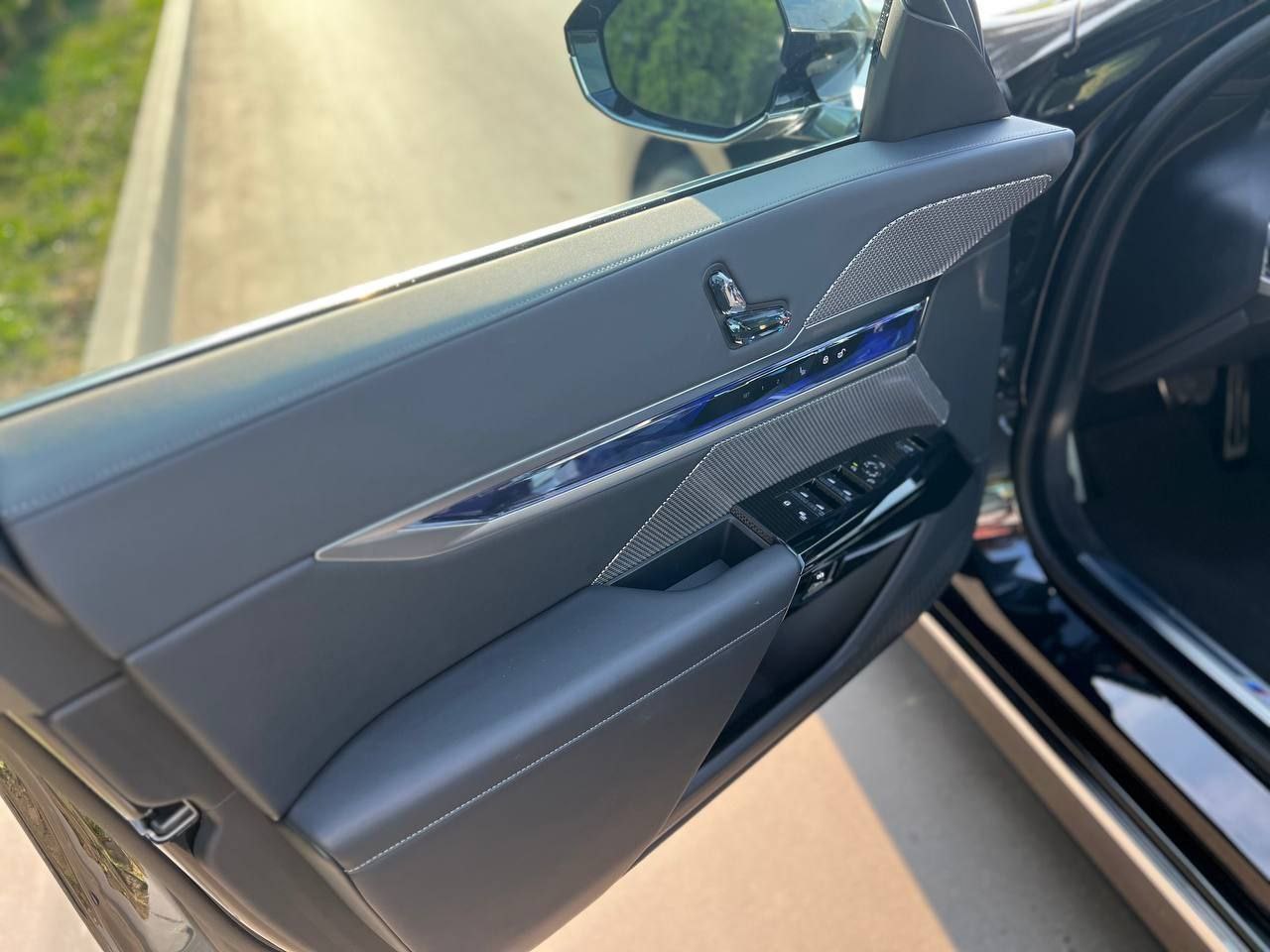 BMW 7 series 740 d xdriveid-3939