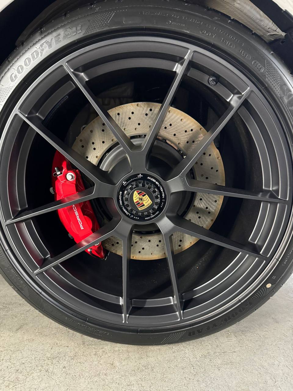 Porsche 911 Targa 4 GTS Cabrioid-3940