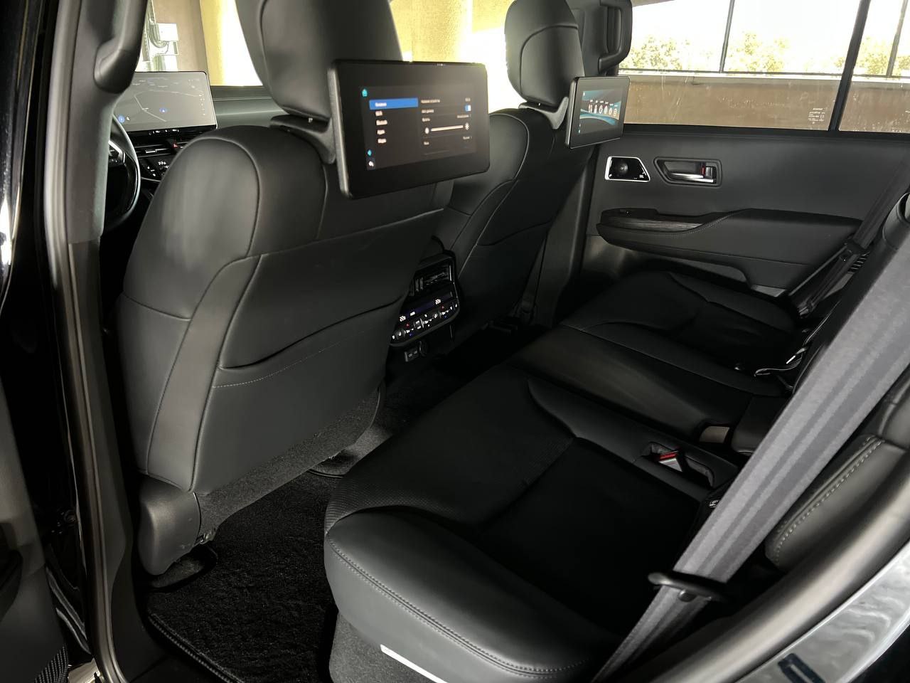 Toyota Land Cruiser 300id-3943