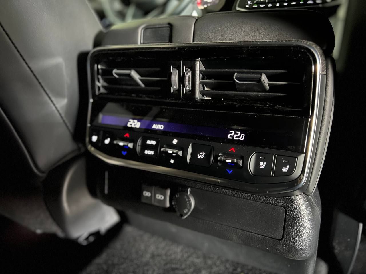 Toyota Land Cruiser 300id-3943