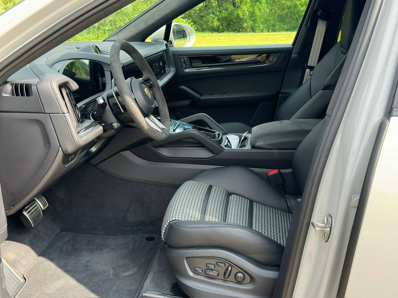 Porsche Cayenne GTS GTid-3948