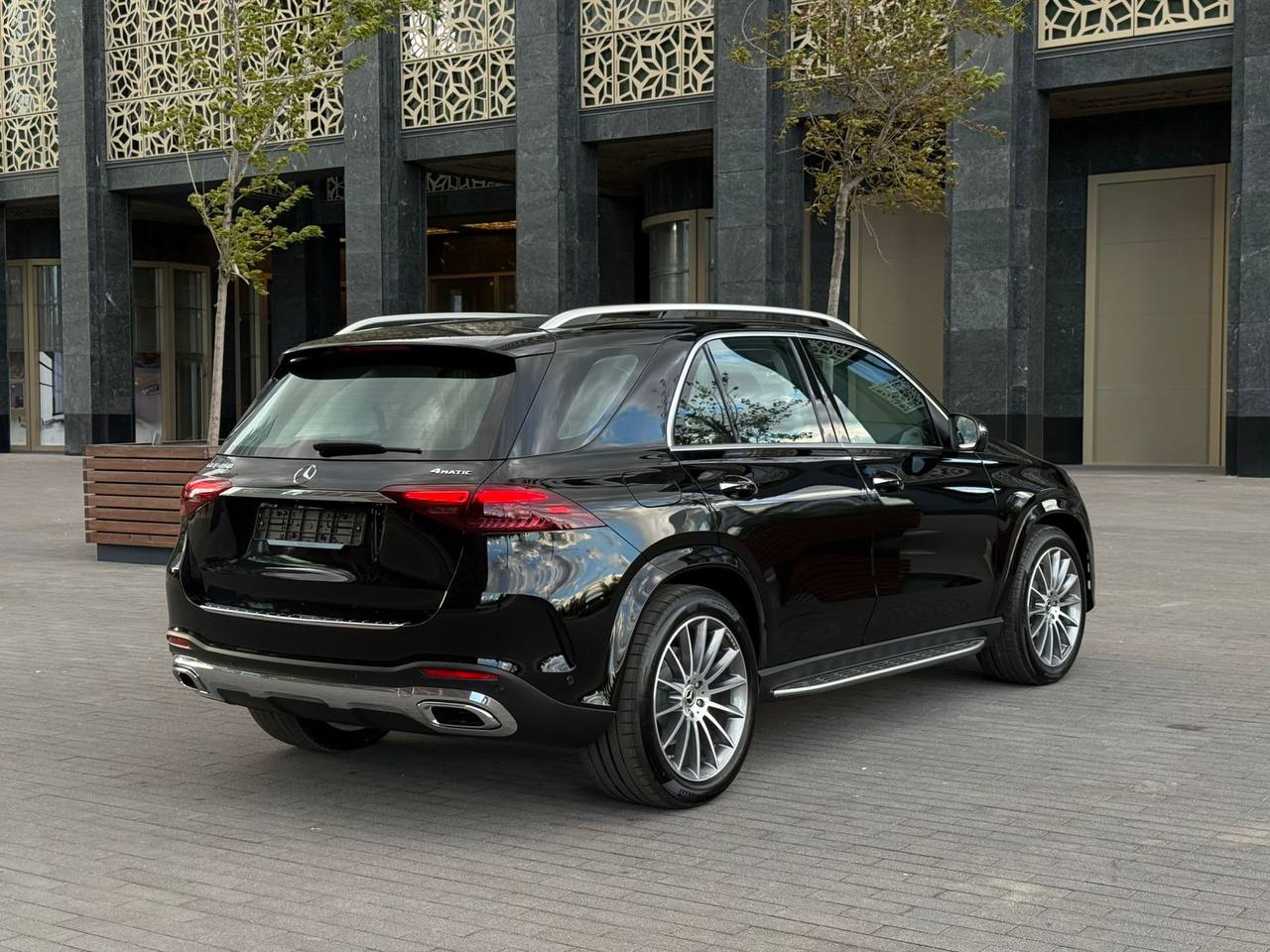 Mercedes-Benz GLE-Class 450id-4354