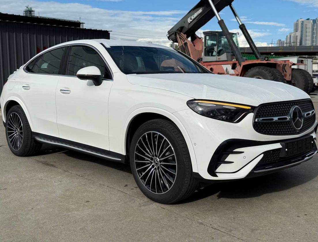 Mercedes-Benz GLC-Class 300 4Mid-4694