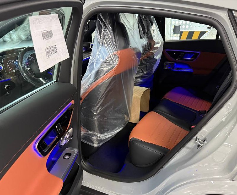 Mercedes-Benz GLC-Class 300 4Mid-4695