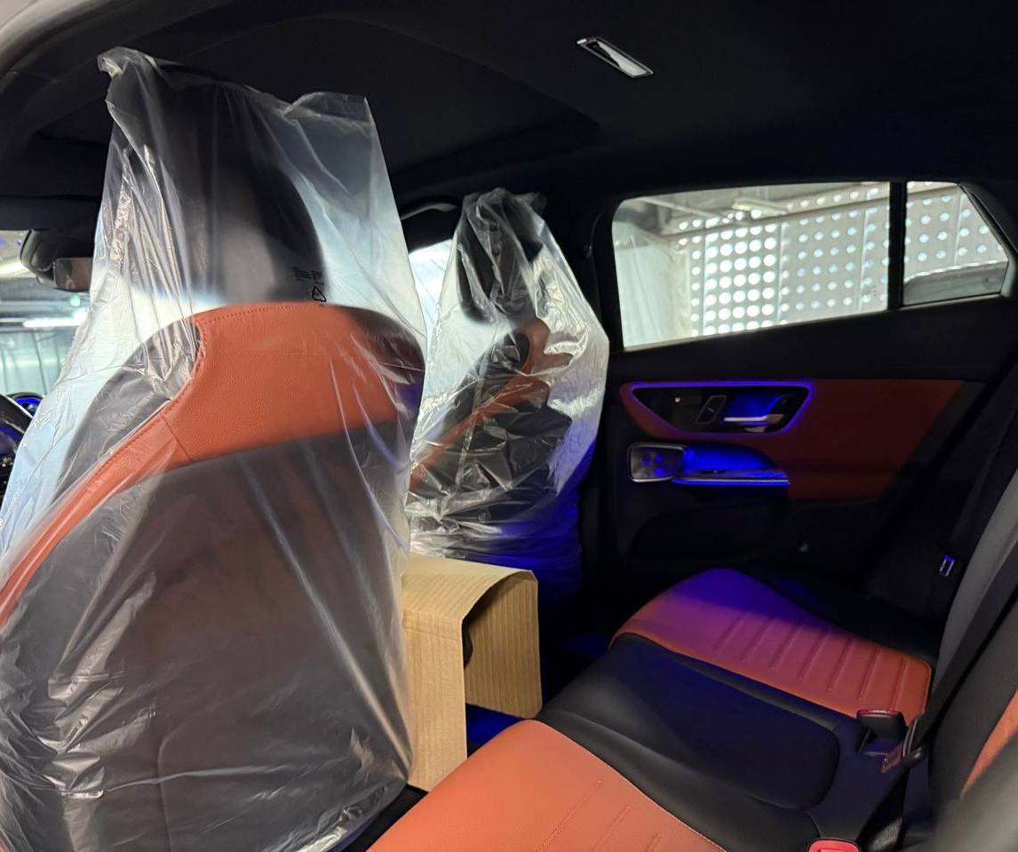 Mercedes-Benz GLC-Class 300 4Mid-4695