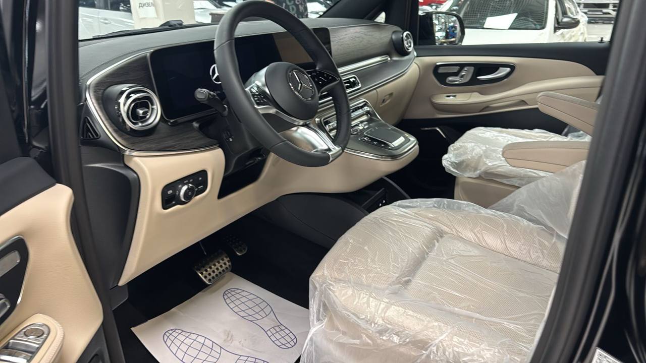 Mercedes-Benz V-Class 300d 4M Extra Longid-4696