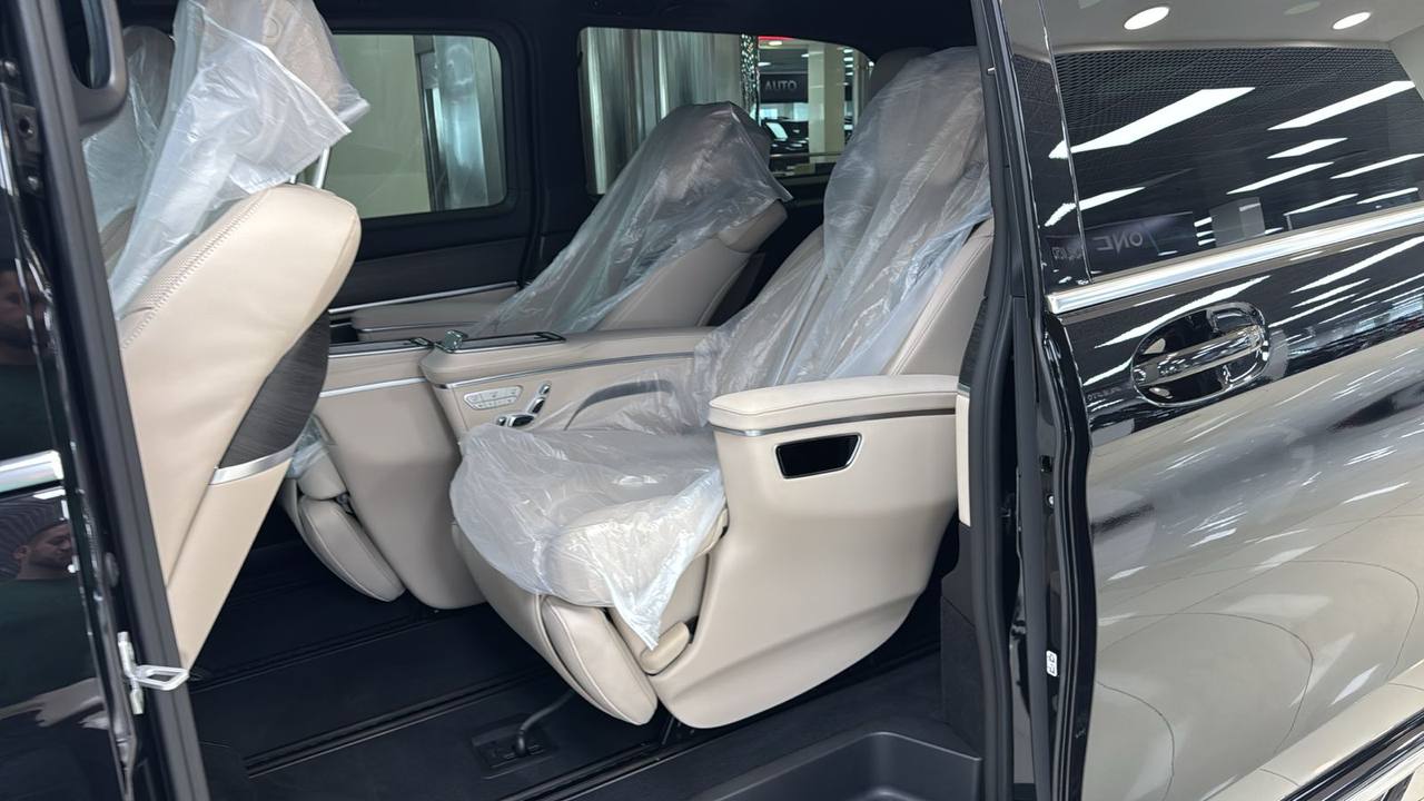 Mercedes-Benz V-Class 300d 4M Extra Longid-4696