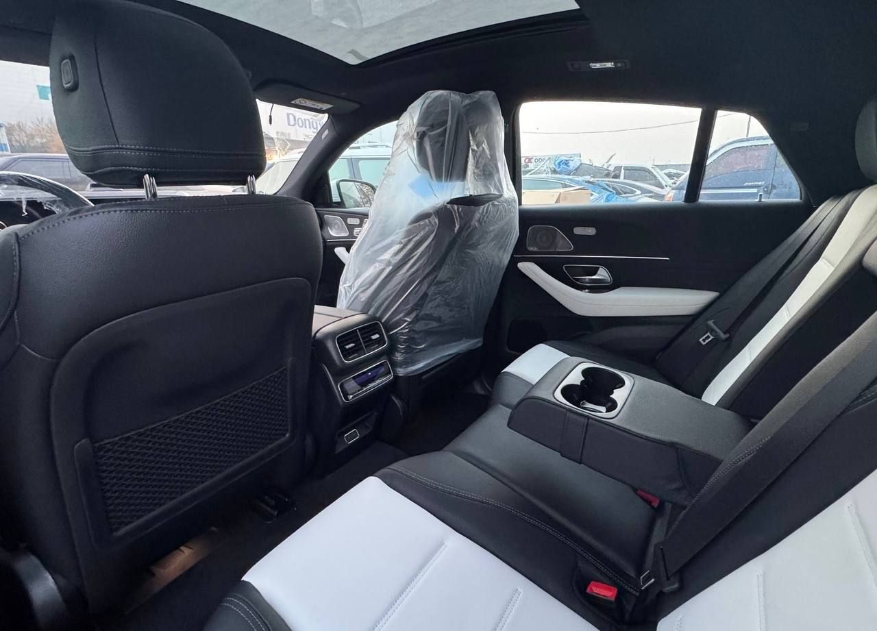 Mercedes-Benz GLE-Class 450id-5687