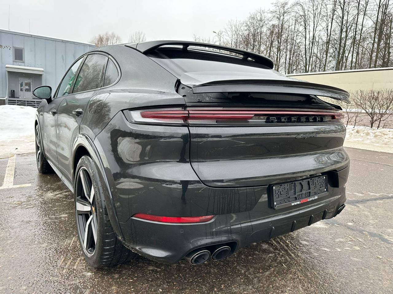Porsche Cayenne Coupe E-Hybridid-3971