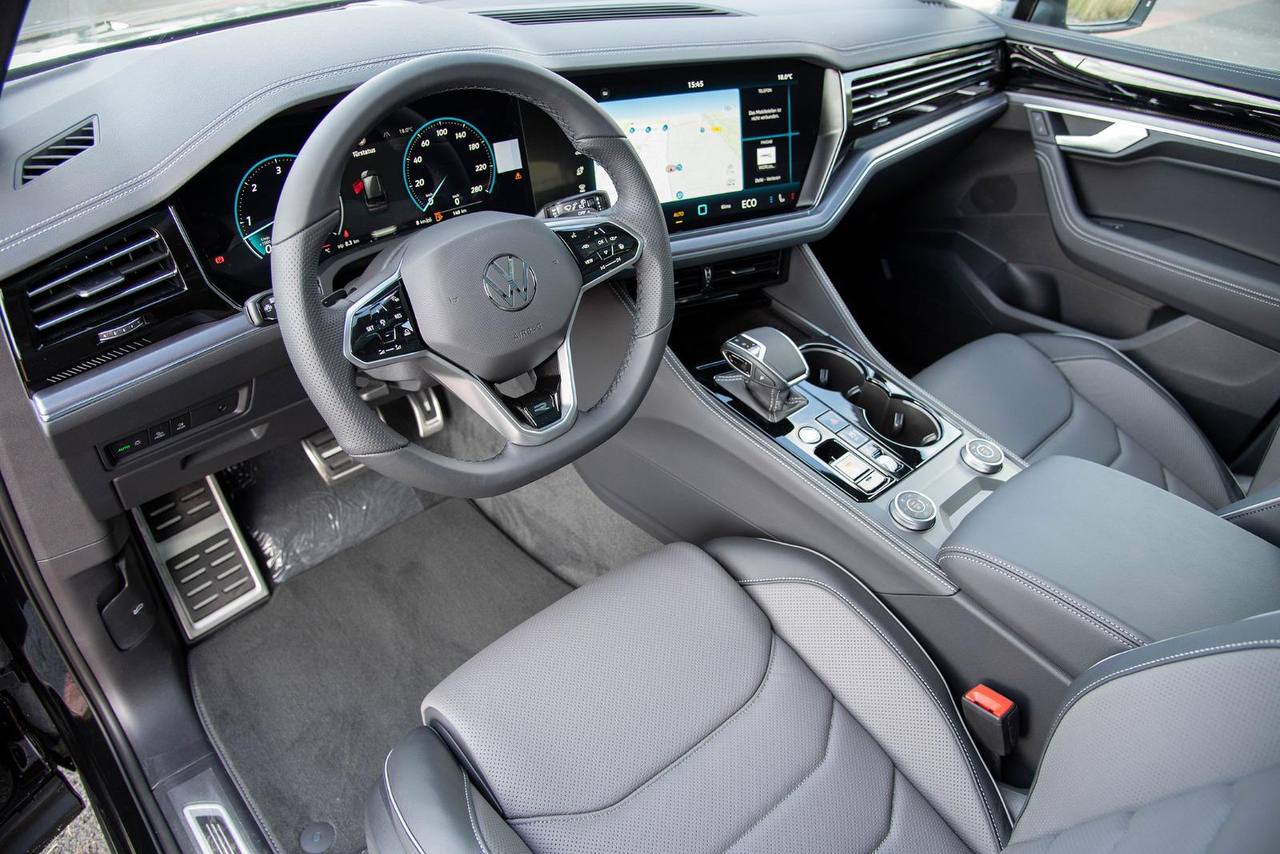 Volkswagen Touareg R-lineid-4373