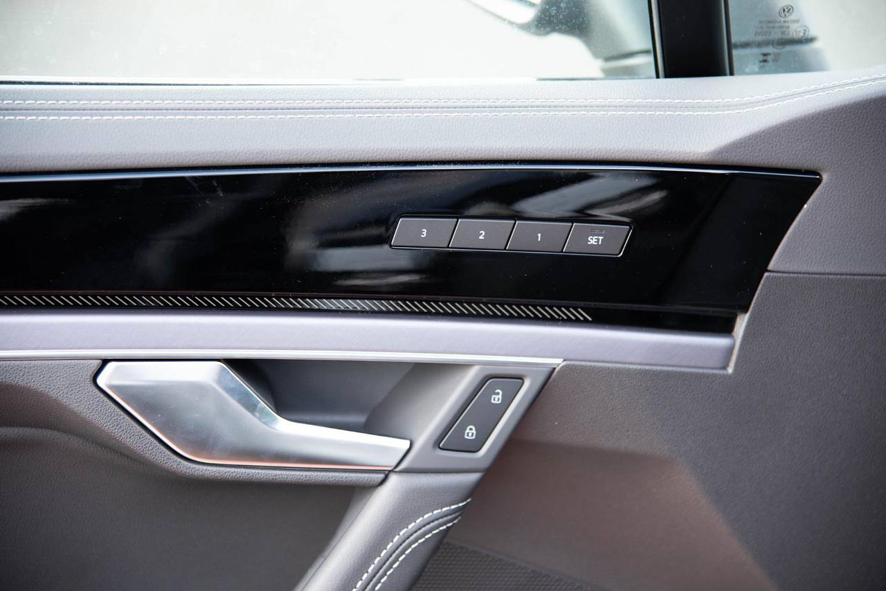 Volkswagen Touareg R-lineid-4373