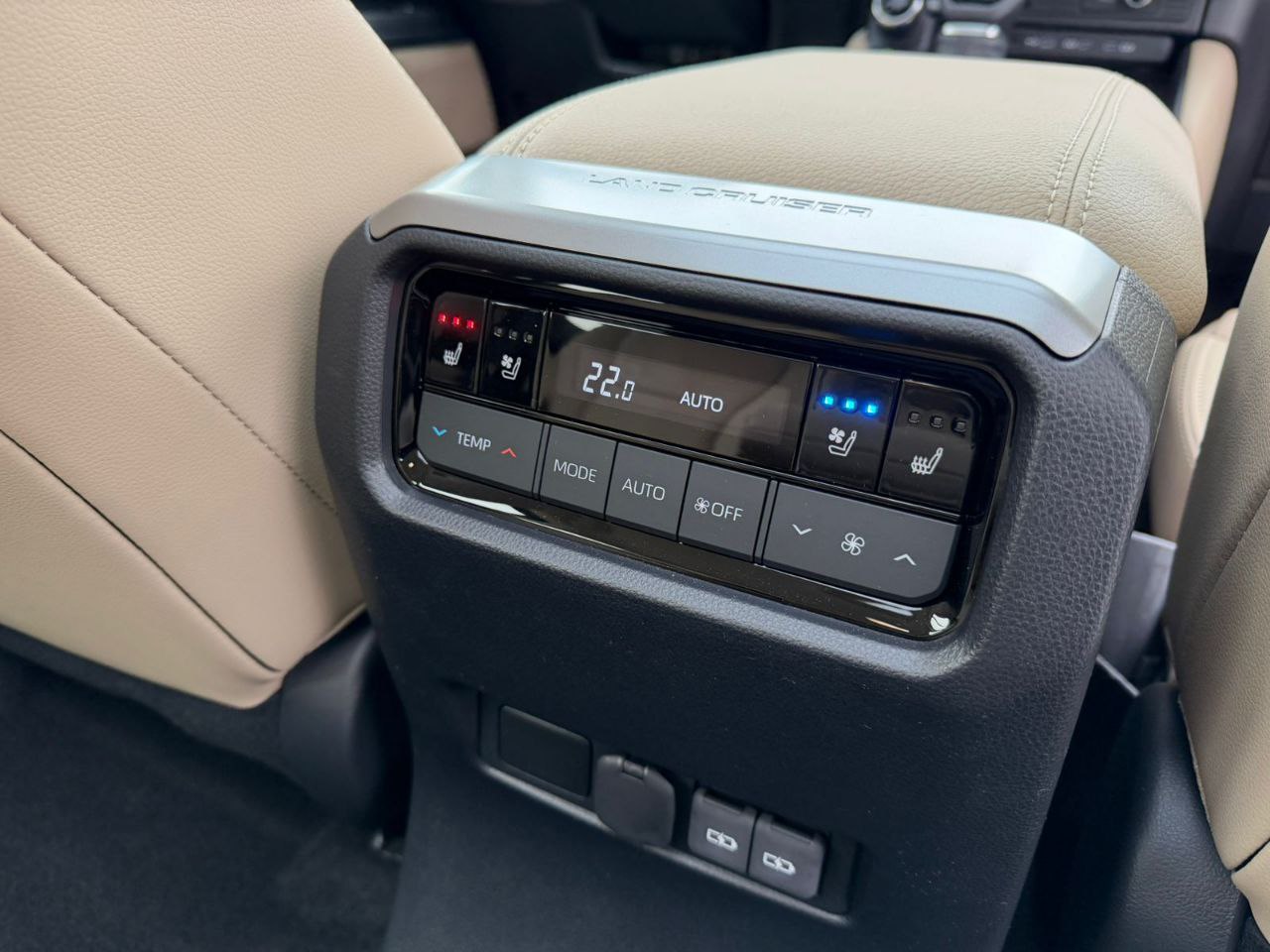 Toyota Land Cruiser 250id-5444