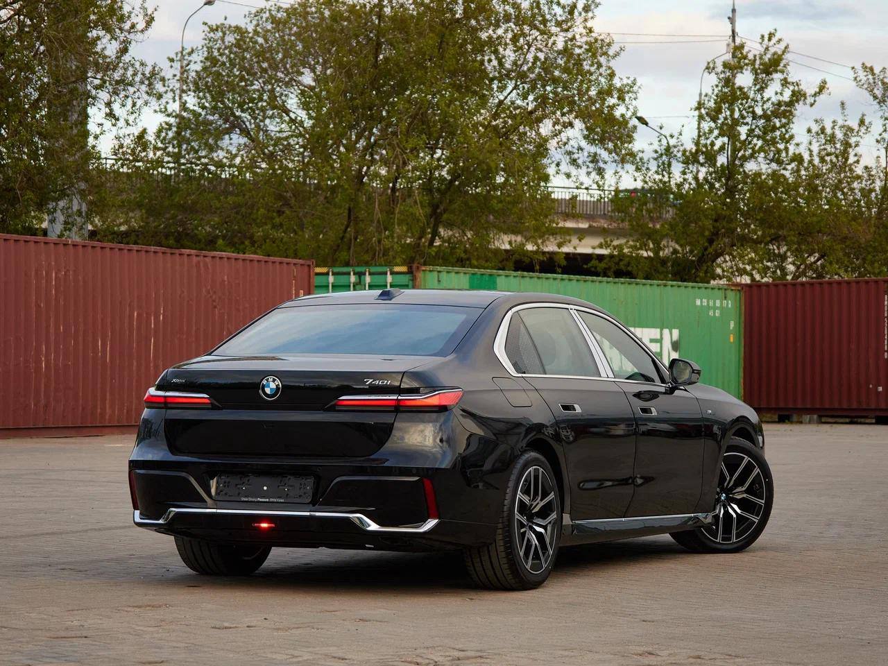 BMW 7 series 740iid-3519