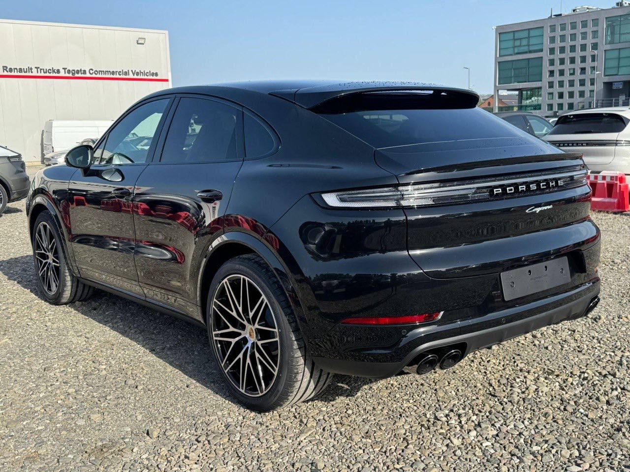 Porsche Cayenne Coupeid-3979