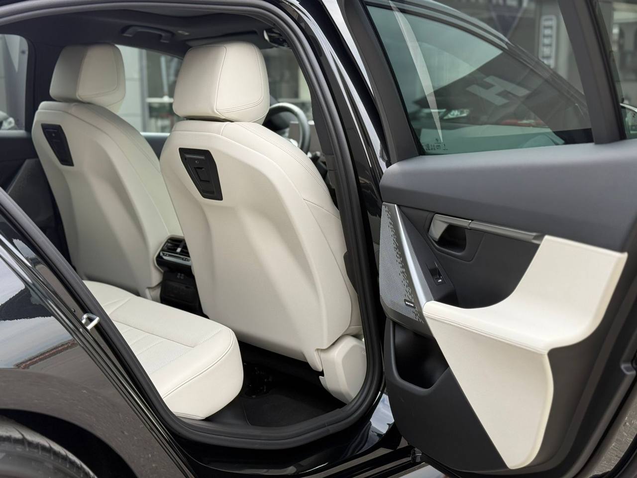 BMW 5 series 540d xDrive Msportid-3988