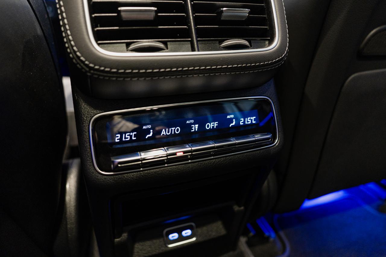 Mercedes-Benz GLS-Class 450did-3998