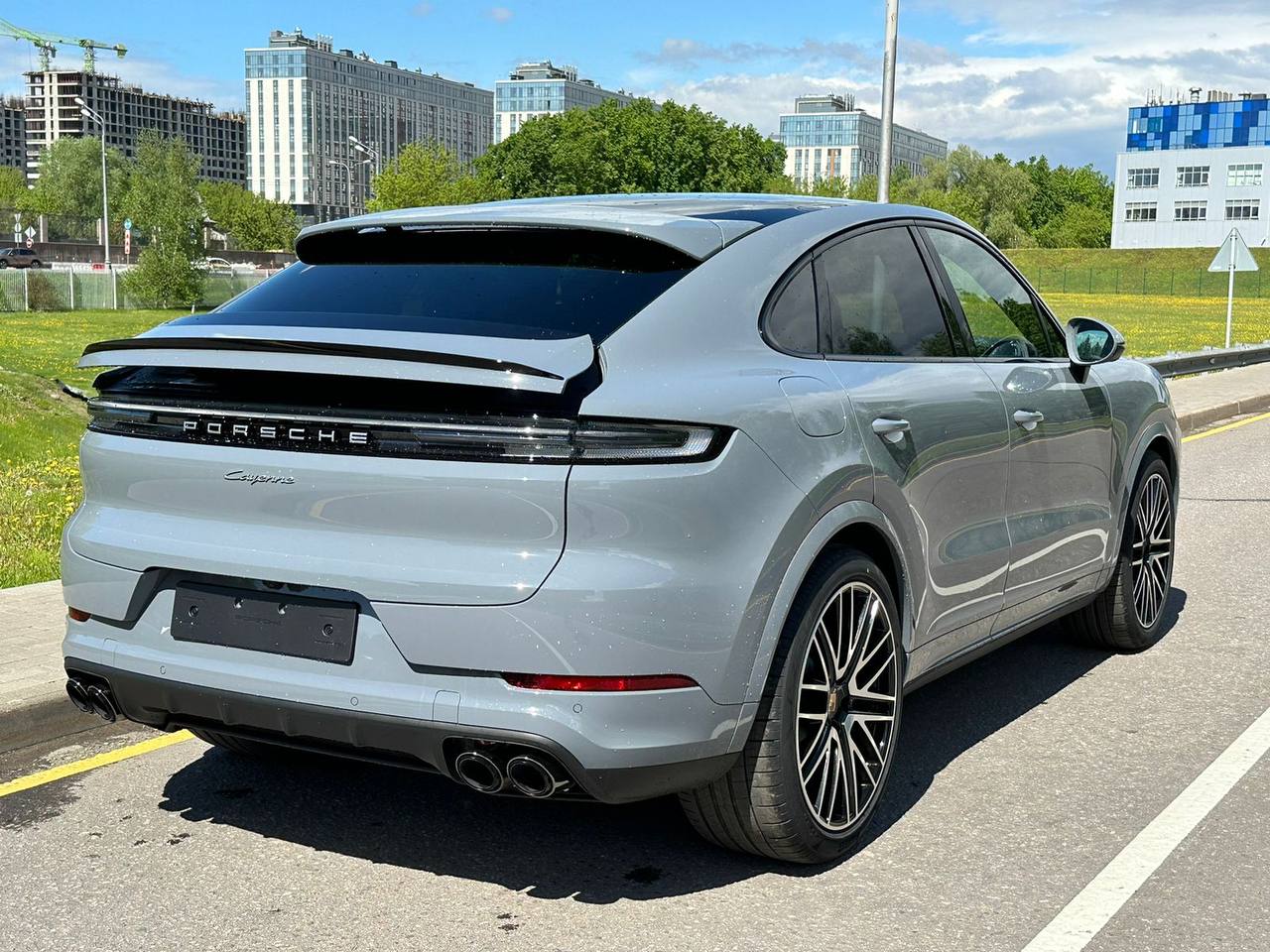 Porsche Cayenne Coupeid-4377