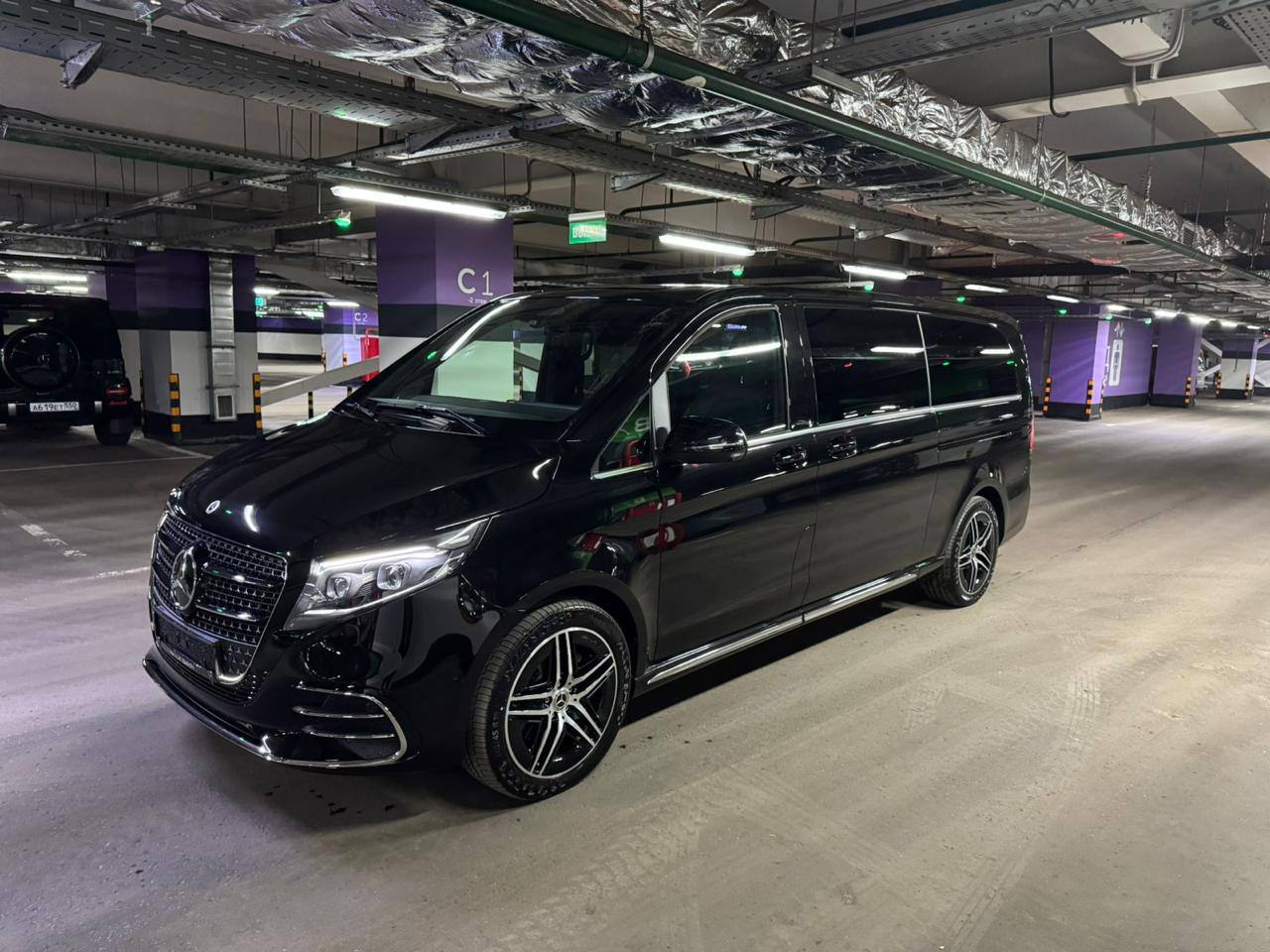 Mercedes-Benz V-Class V300id-4710