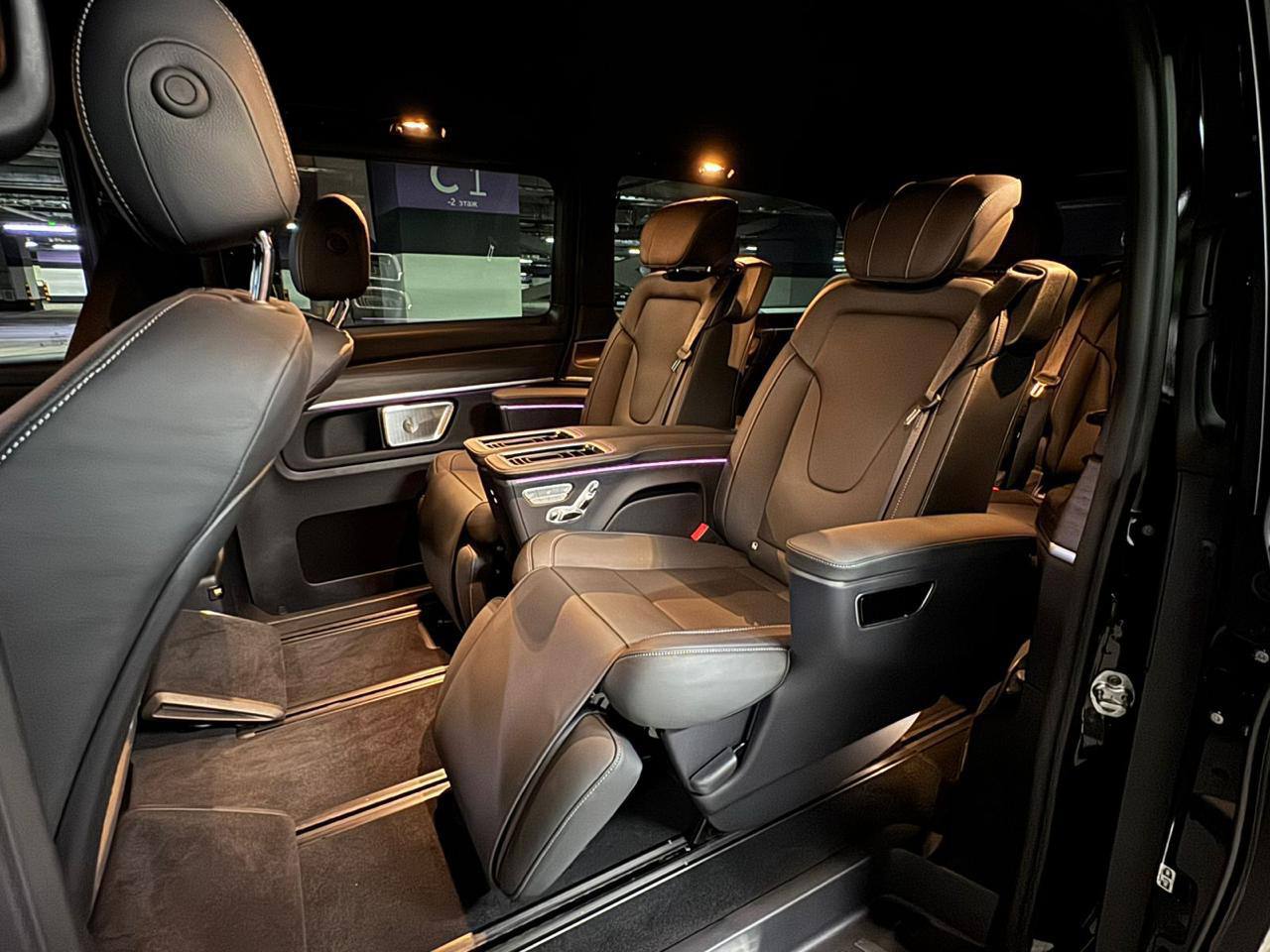 Mercedes-Benz V-Class V300id-4710