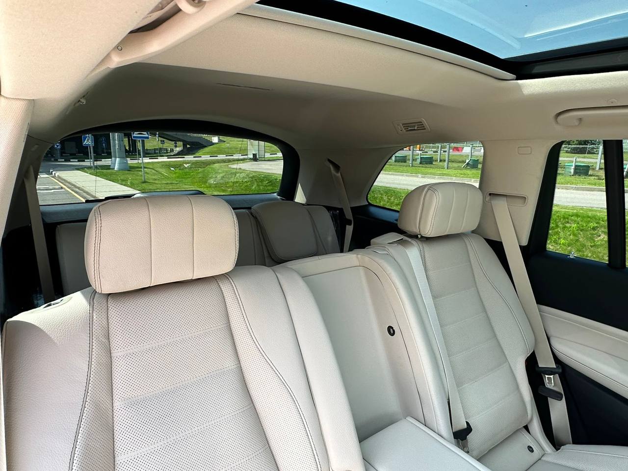 Mercedes-Benz GLS-Class 450did-4991