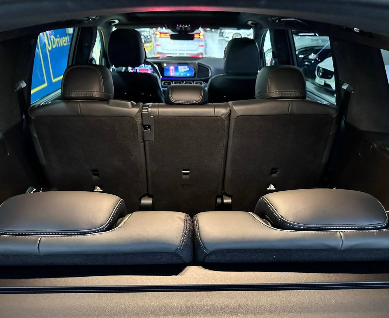 Mercedes-Benz GLS-Class 450did-4994