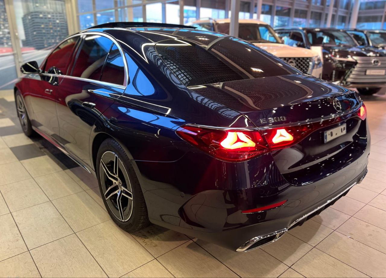 Mercedes-Benz E-class 300id-3527