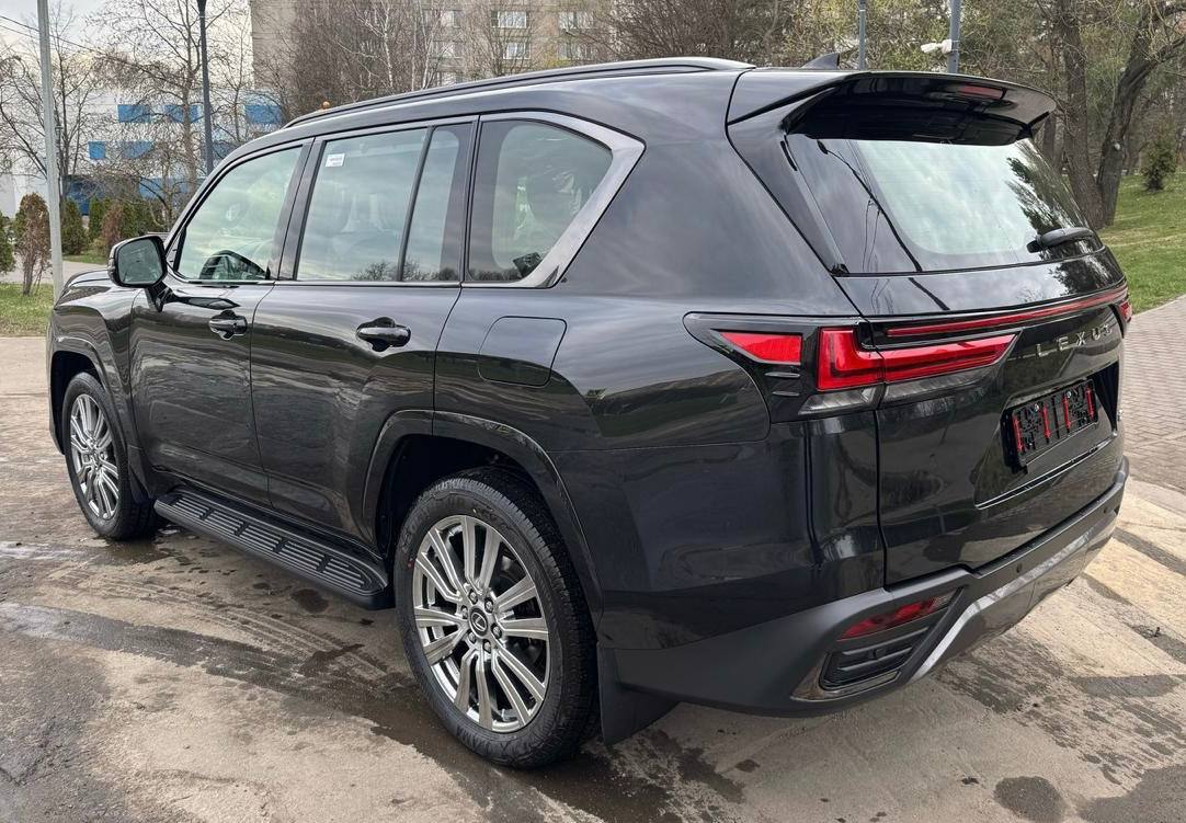 Lexus LX 600 VIP Blackid-3529