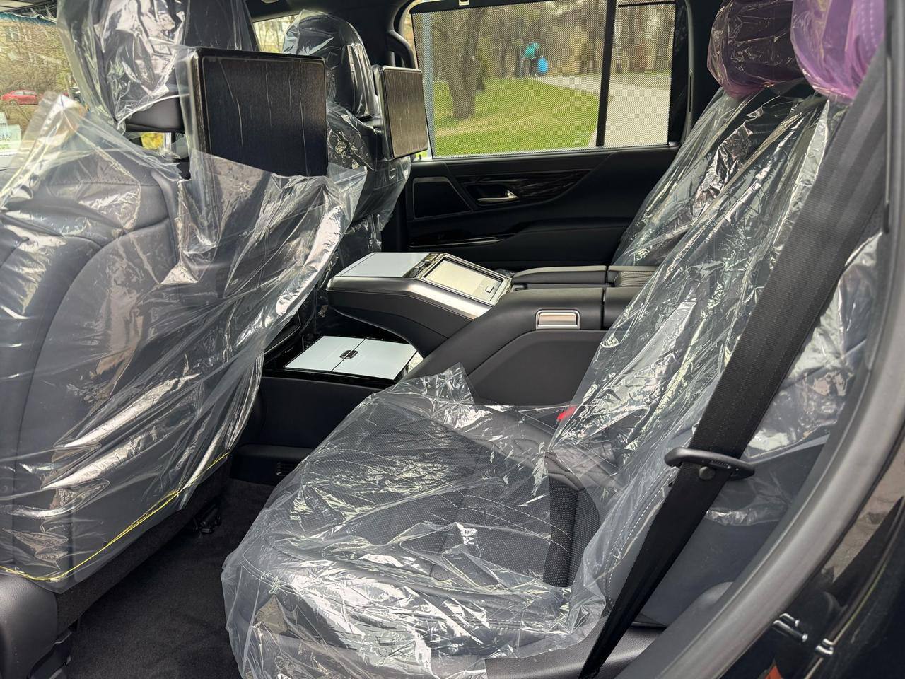 Lexus LX 600 VIP Blackid-3529