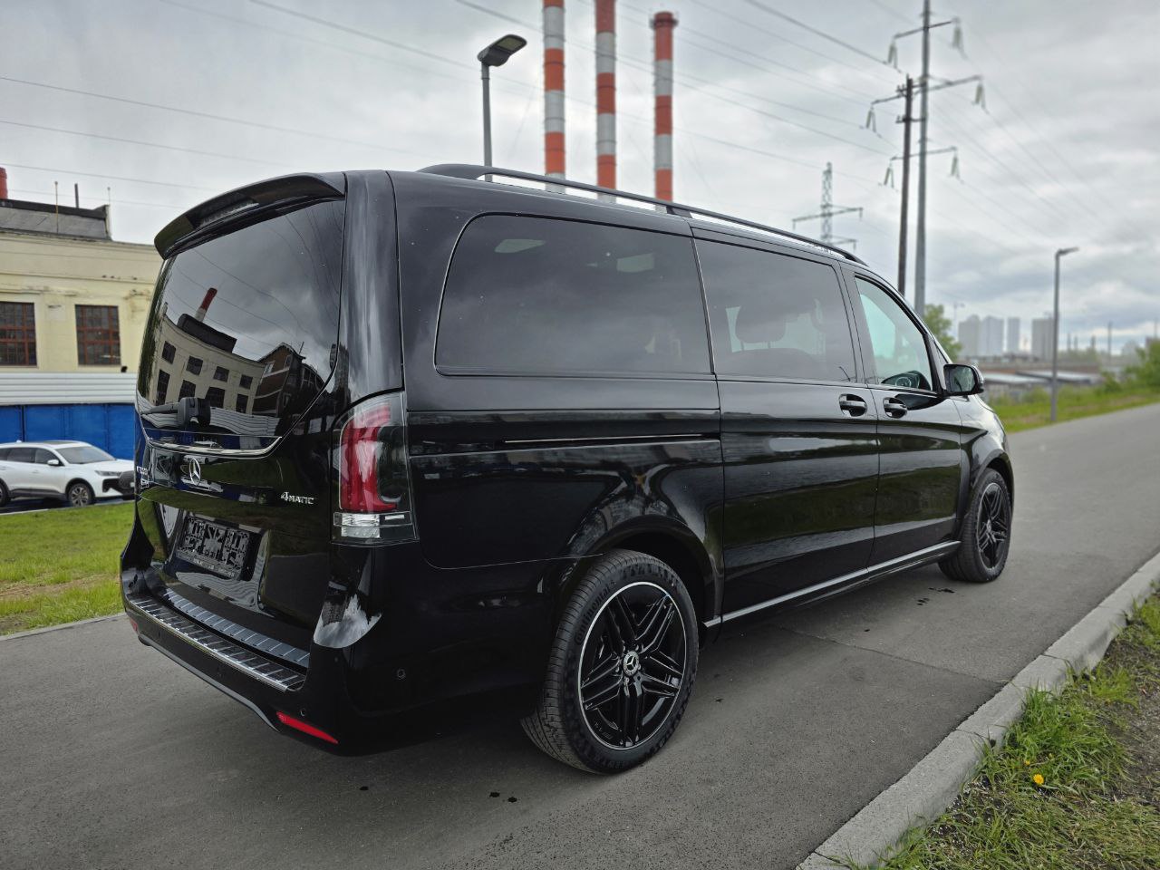 Mercedes-Benz V-class 300did-3530