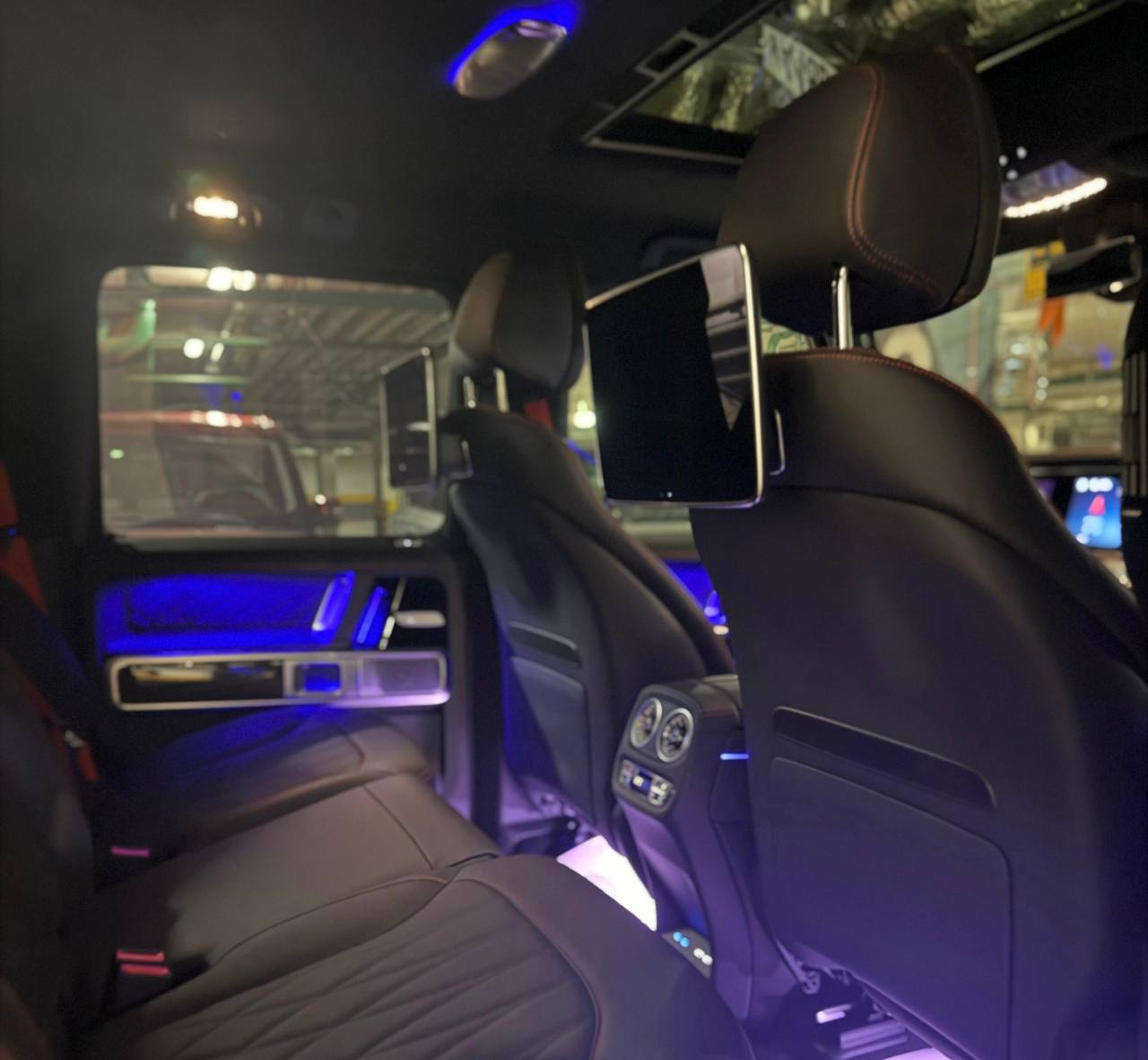 Mercedes-Benz G-Class 63 AMGid-4007