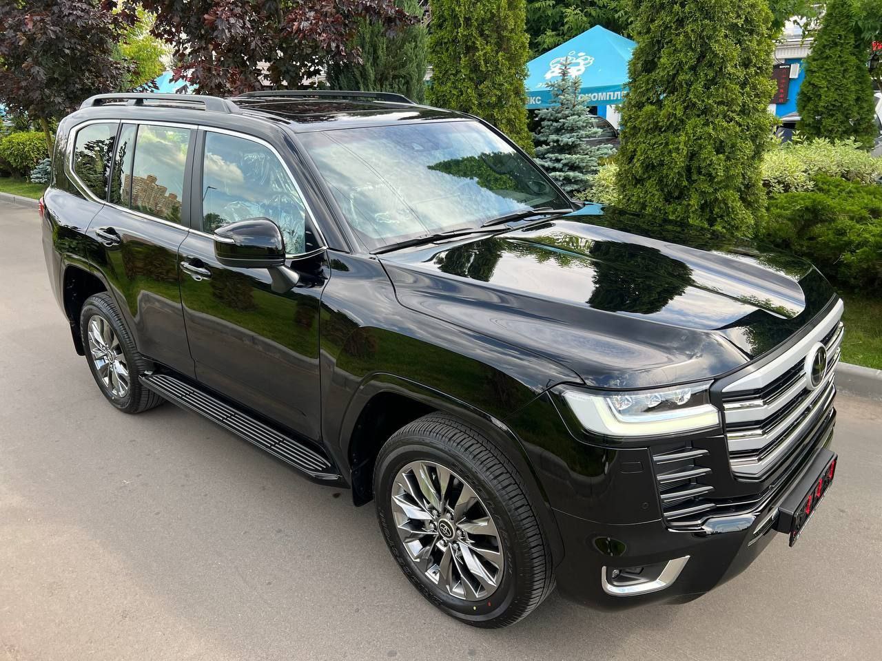 Toyota Land Cruiser 300id-4720