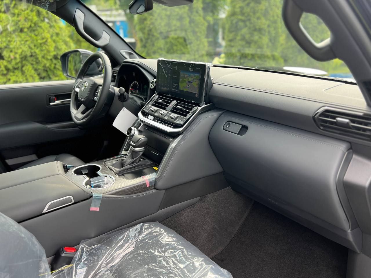 Toyota Land Cruiser 300id-4720